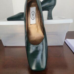 Women's Dark Green Pumps